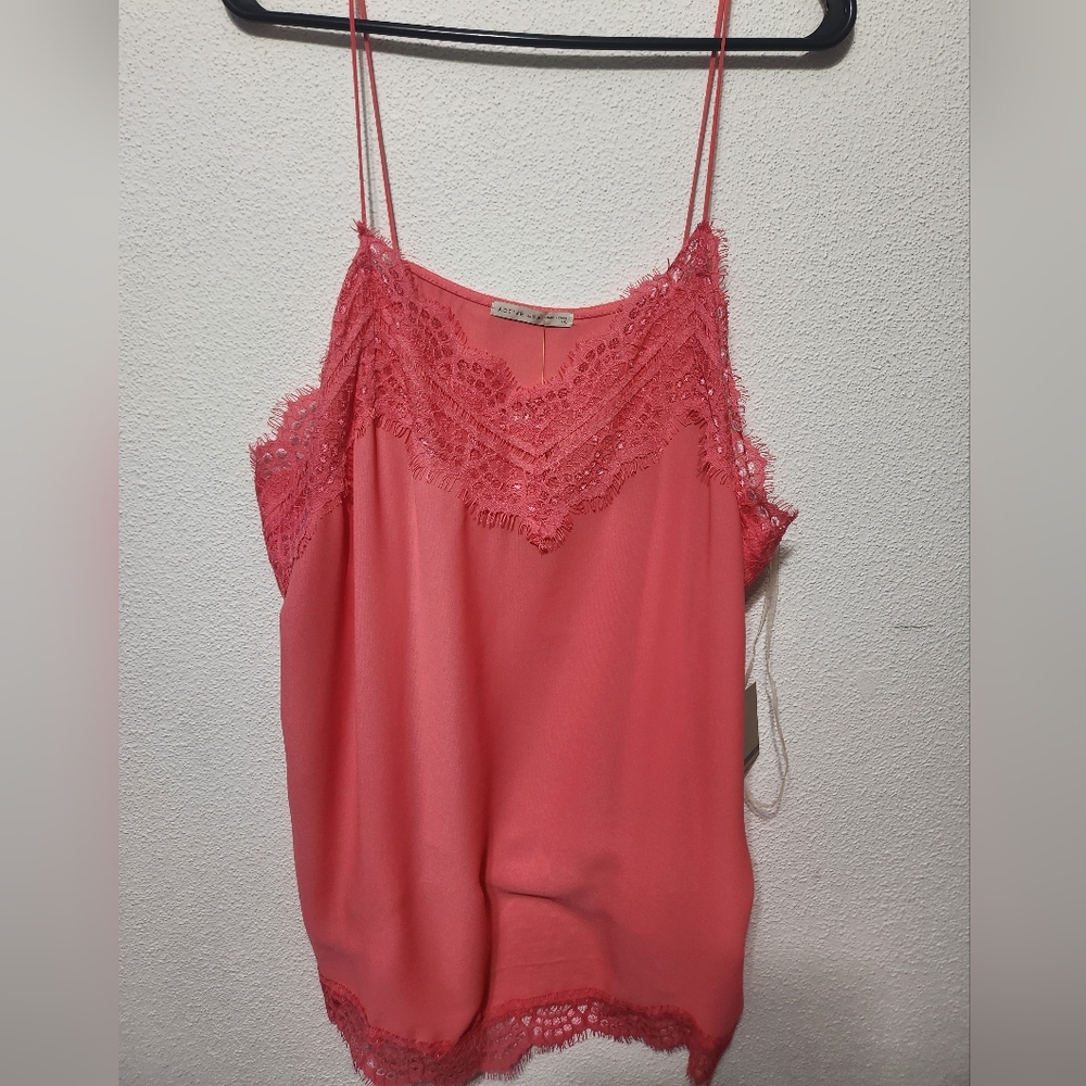 🌺3/$15🌺Active USA Pink Lace Cami Top